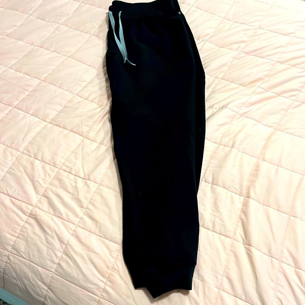 FIGS Zamora Jogger Scrub Pants